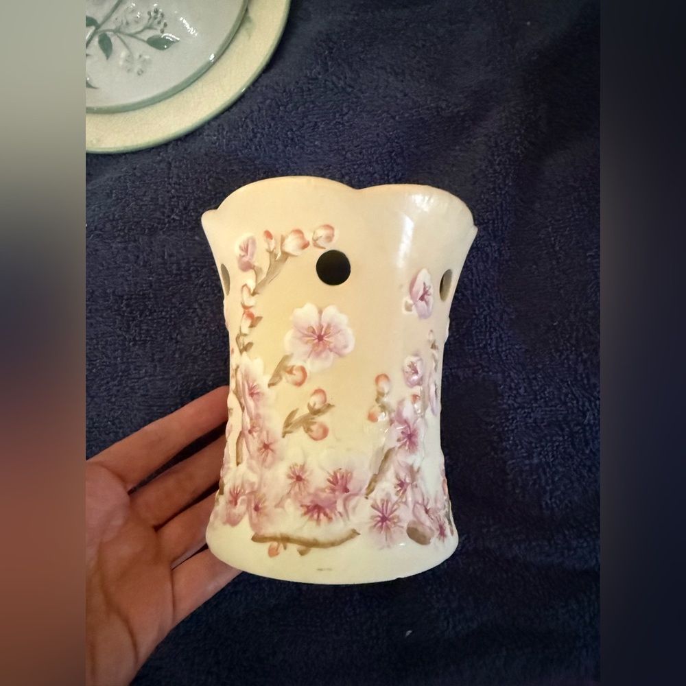 Yankee Candle Cherry Blossom Tea Light Wax Warmer